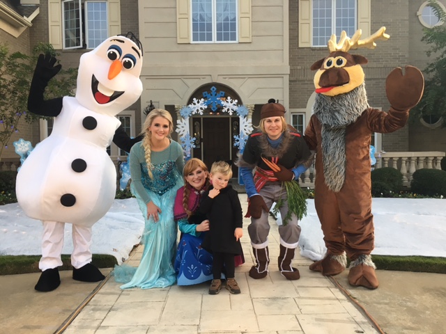 A frozen themed house set up just for Halloween!